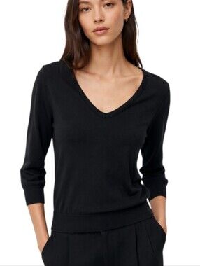 Aritzia Babaton V Neck Top Women Small Black Three Quarter Sleeve Minimalist